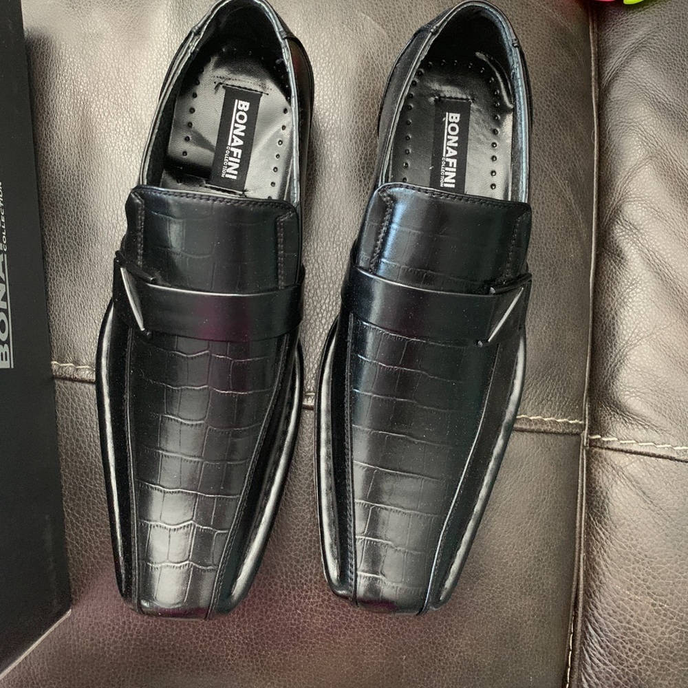 Men’s dress shoes